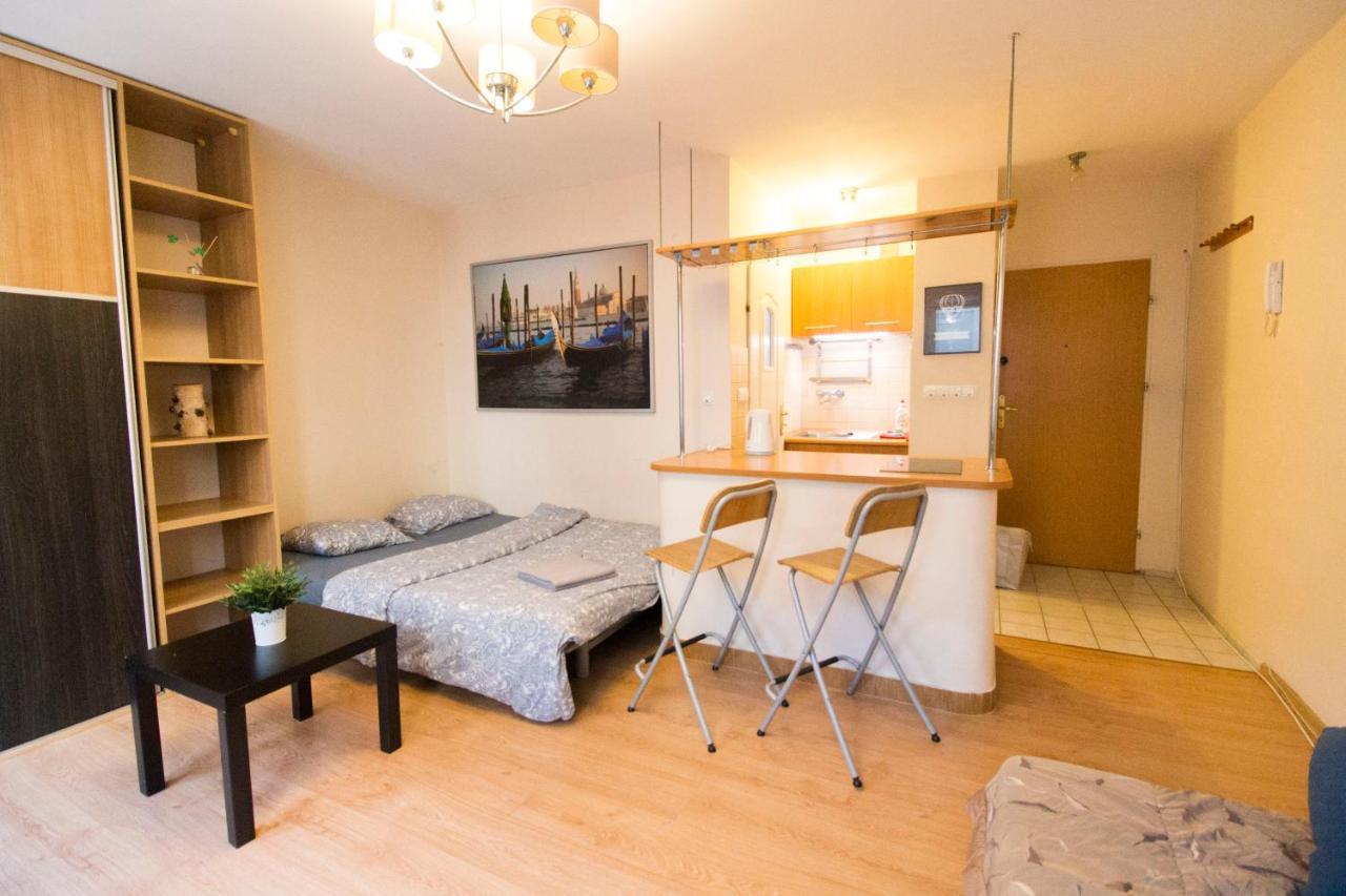 Happy Apartments - Economy วรอตซวาฟ ภายนอก รูปภาพ