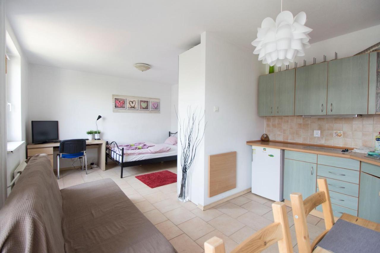 Happy Apartments - Economy วรอตซวาฟ ภายนอก รูปภาพ
