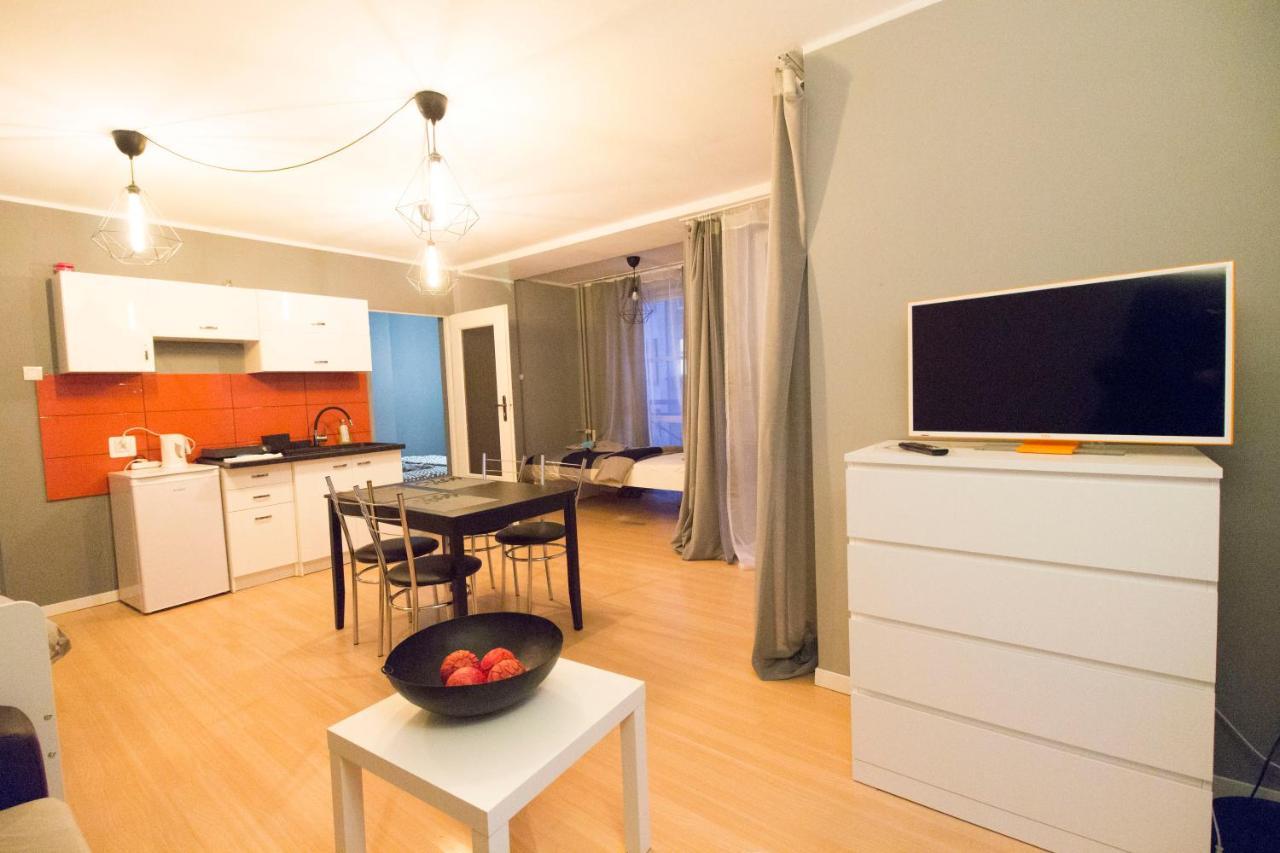 Happy Apartments - Economy วรอตซวาฟ ภายนอก รูปภาพ